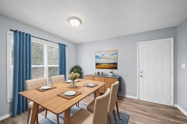 Building Photo - 3 Bedroom 1 Bath Home - Recently Refreshed