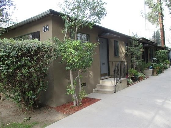 Primary Photo - 124 N Maple St