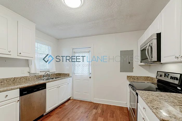 Building Photo - 4205 Mildred Ave