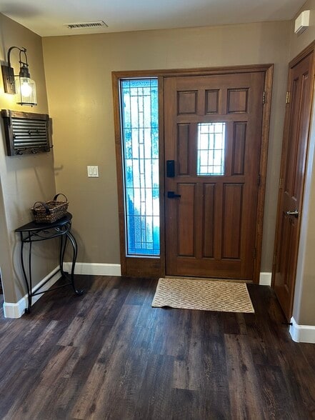 Building Photo - 2630 W Tall Oaks Ct