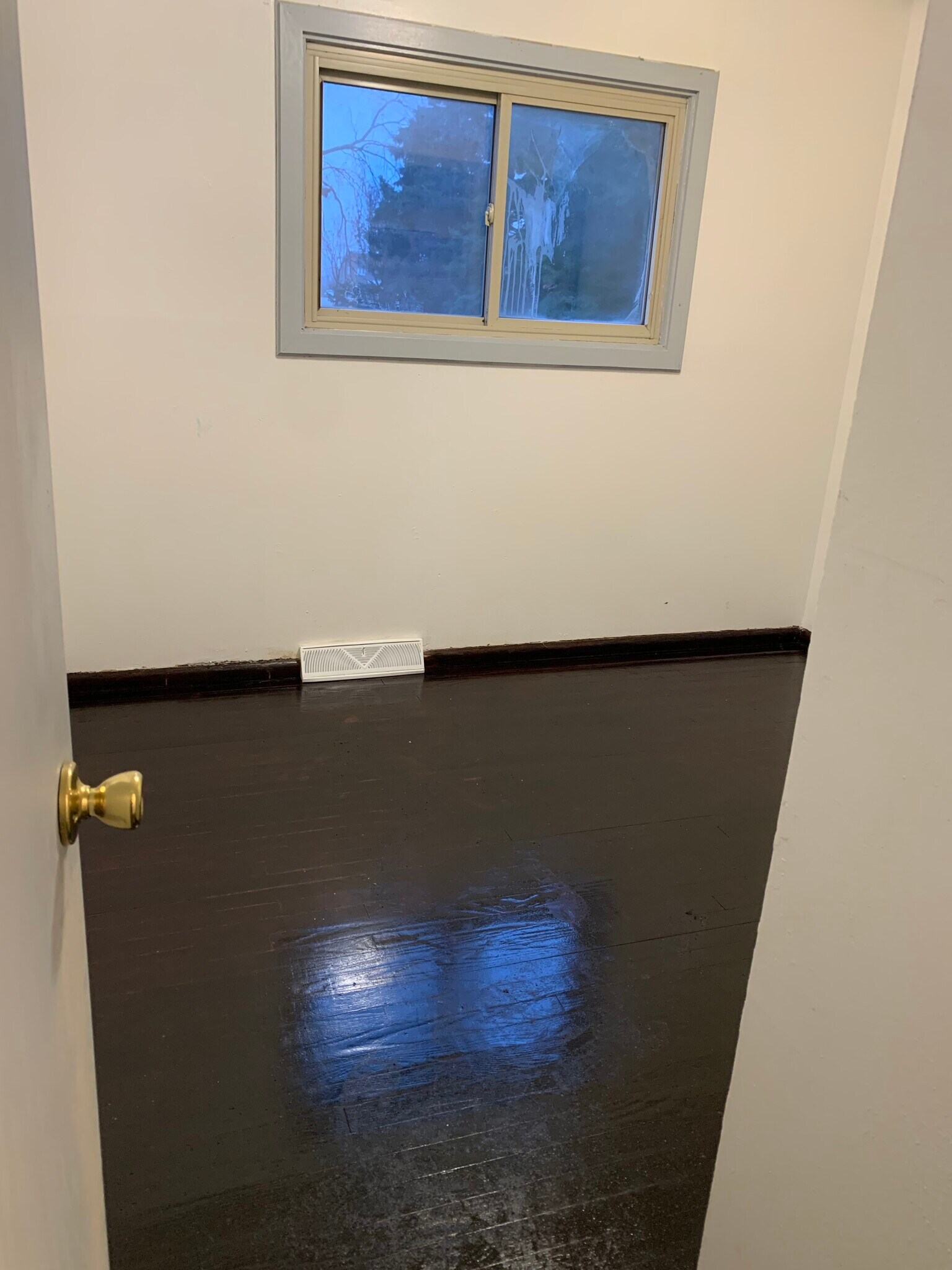 Building Photo - 4961 S 13th St