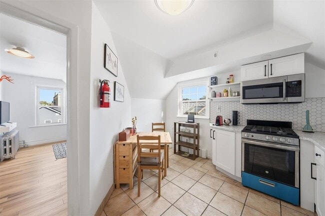 Building Photo - 124 73rd St