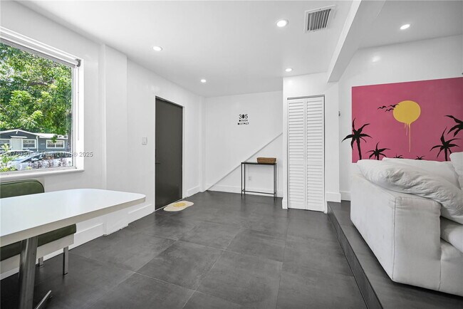 Building Photo - Northwest 50th Street, Miami, FL 33127 - 2...