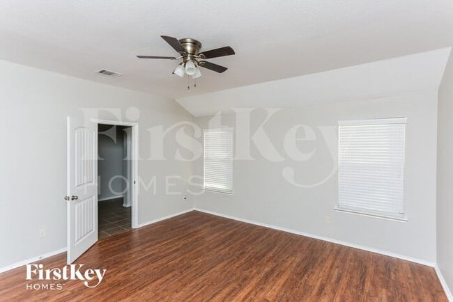 Building Photo - 1221 Koto Wood Dr