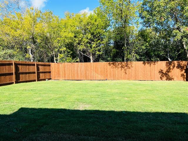 Building Photo - 2117 Rustling Oaks Dr