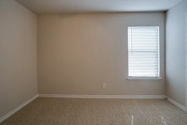 Building Photo - 11808 Pinyon Pine Dr