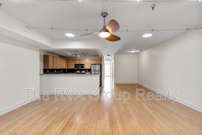 Building Photo - 110 W Marshall St