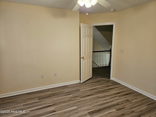 Building Photo - 313 Osprey Point Dr