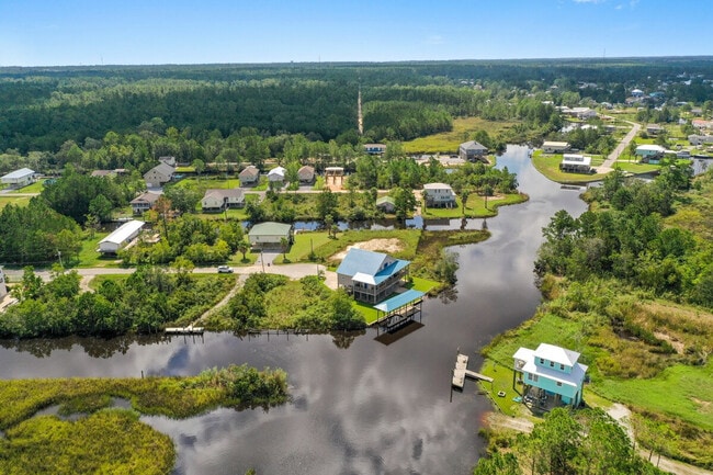 Building Photo - 4166 Old Lazy River Rd