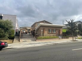 Building Photo - 918 Centinela Ave