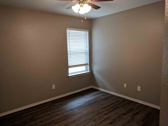 Building Photo - 2225 Trey Rogillios Way