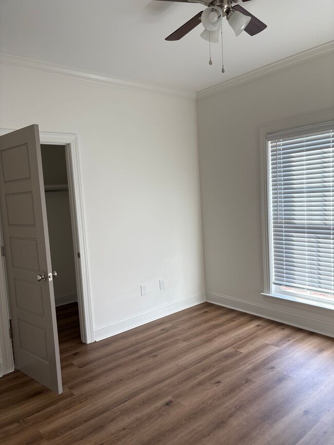 Building Photo - 141 N Buck Run Dr