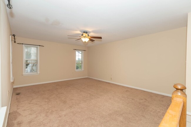 Building Photo - 4 bed, 2.5 bath Single Family Home in Char...