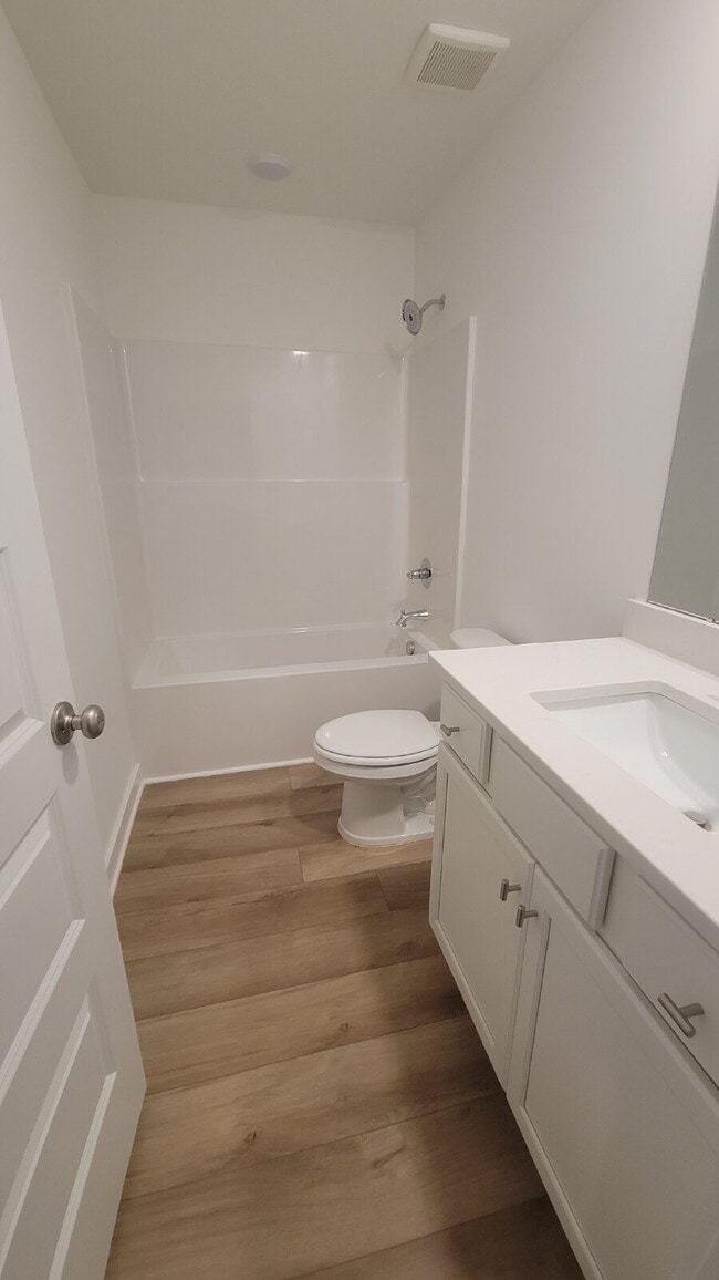 Building Photo - $500 off one month!! Section 8 Welcome!! "Chic Comfort Awaits: 3-Bedroom Haven with Granite Elega...