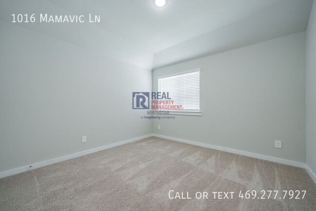 Building Photo - 1016 Mamavic Ln