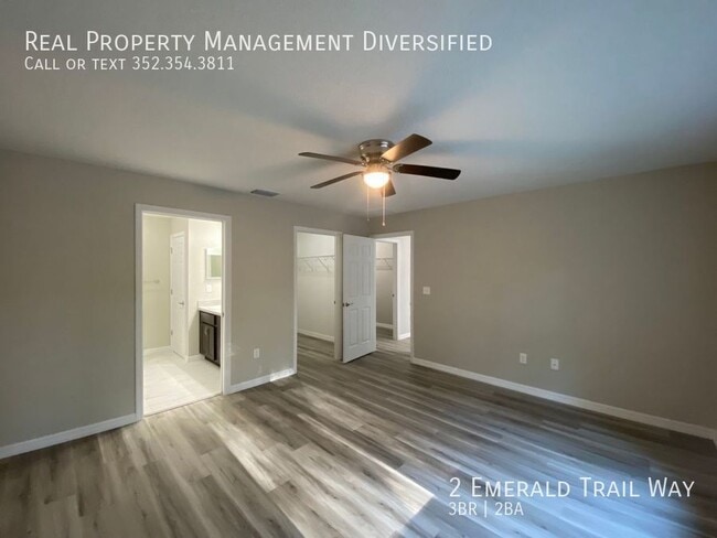 Building Photo - 2 Emerald Trail