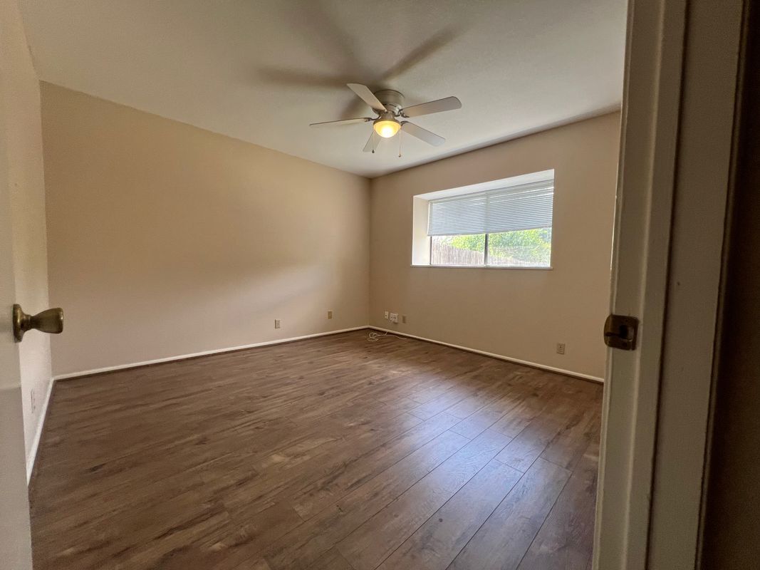 Building Photo - 7136 Rimwood