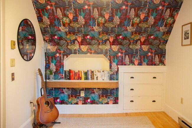 Building Photo - 36 Irving St