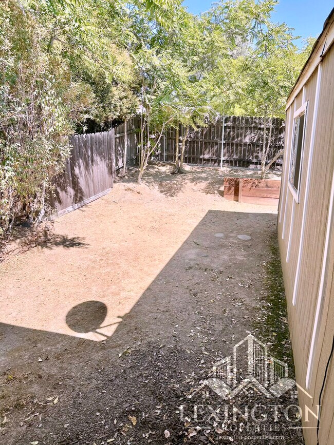 Building Photo - Beautifully Remodeled, 3BD/2BA, Modular Ho...