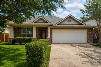 Building Photo - 1402 Weatherford Dr