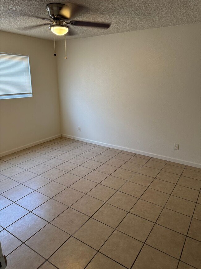 Building Photo - 4321 Palmacia Dr