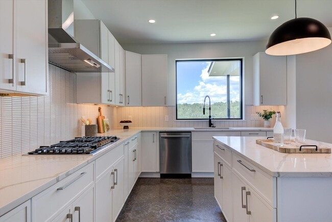 Building Photo - 14208 Fort Smith Trail