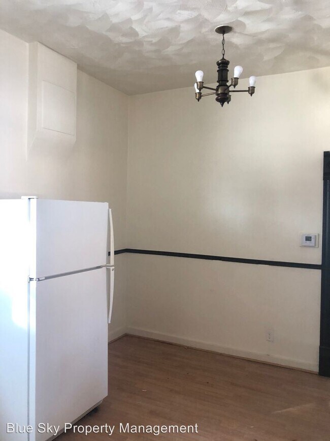 Building Photo - 2 br, 1 bath House - 440 W. 1ST NORTH