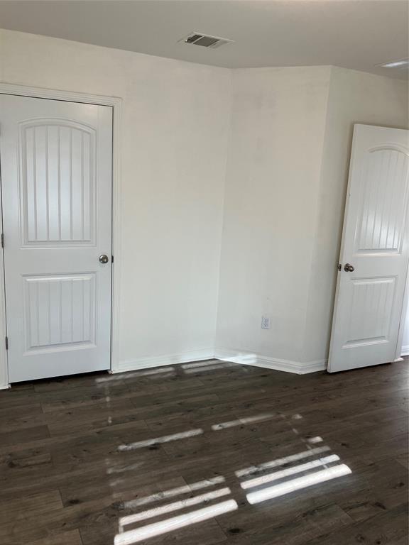 Building Photo - 572 Evening Star