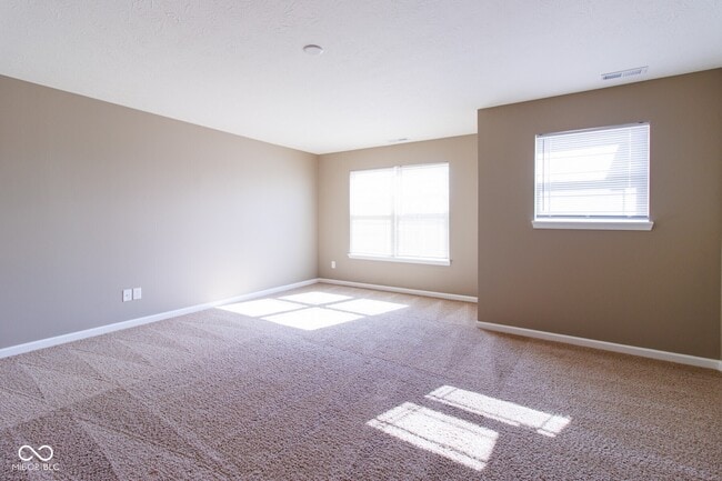 Building Photo - 6610 Aberdeen Dr