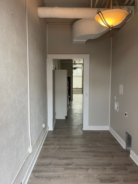 Building Photo - 42 S Saint Clair St