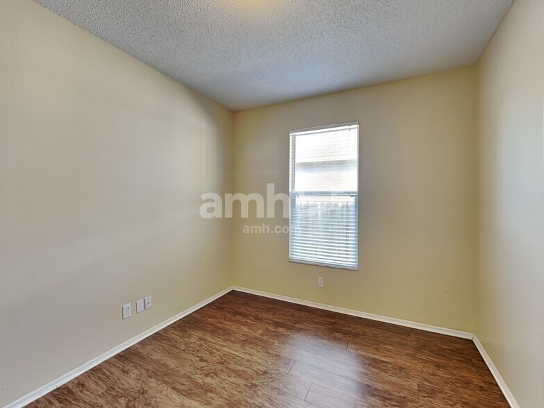 Building Photo - 503 Greg St