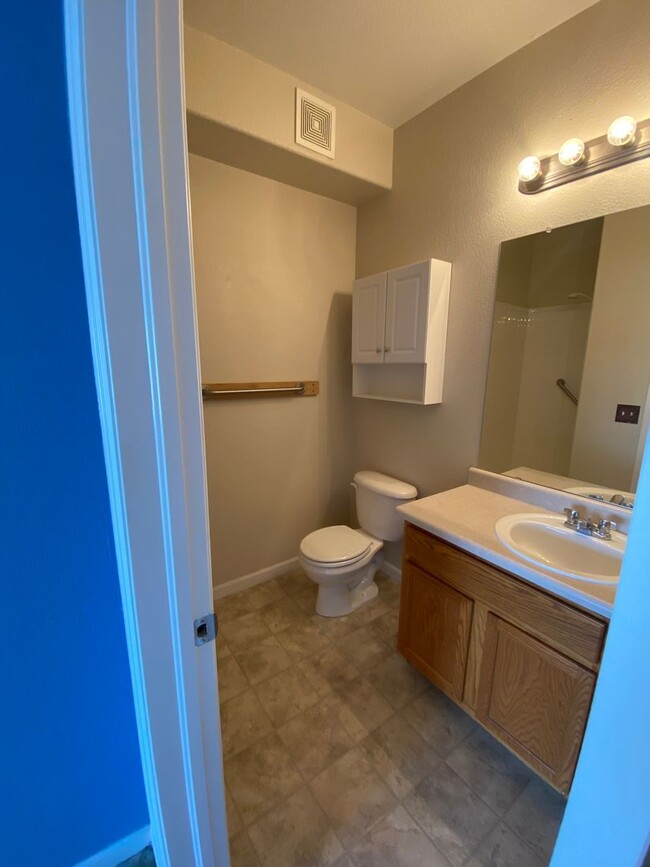 Building Photo - FULLY RENOVATED 2BD/ 2BA in Westminster, C...