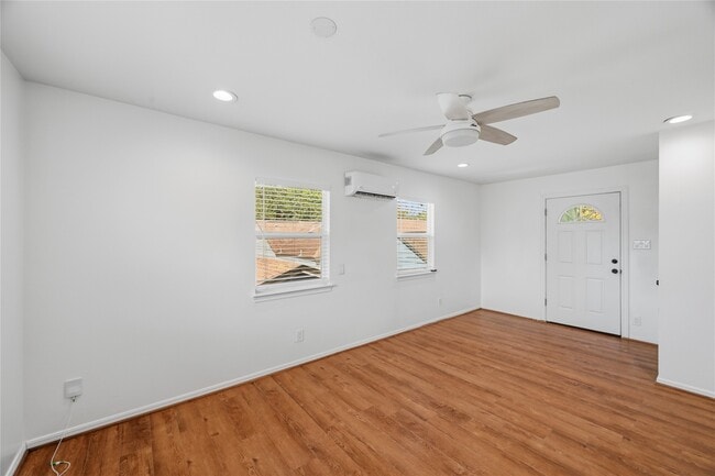 Building Photo - 1107 Fugate St