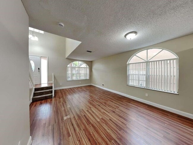 Primary Photo - 538 NW 157th Ln