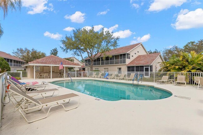 Building Photo - 6758 Fairview Terrace