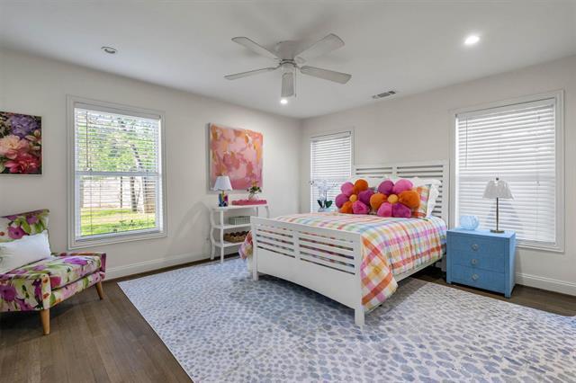 Building Photo - 6514 Kenwell St