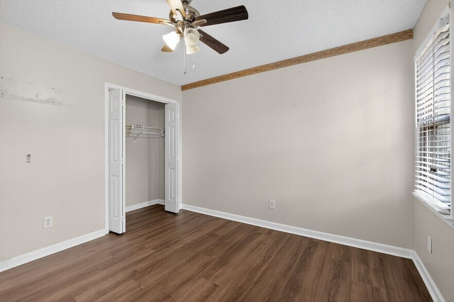 Building Photo - 1186 Stixfield Ct