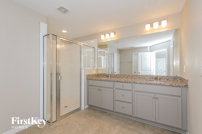 Building Photo - 321 S Haven Ct