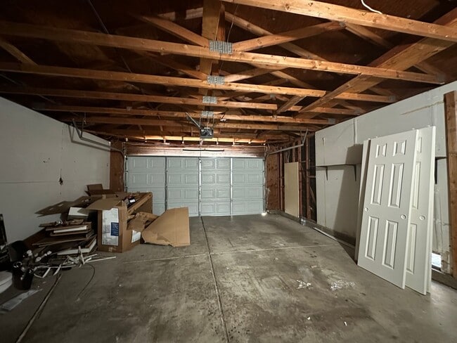 Building Photo - 4 Bedroom Near Delta Shores