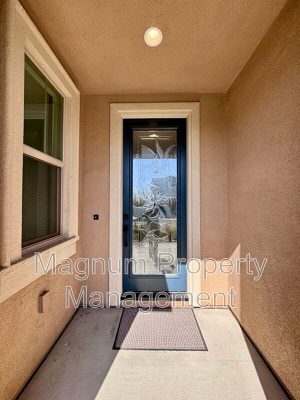Building Photo - 34913 Limecrest Pl