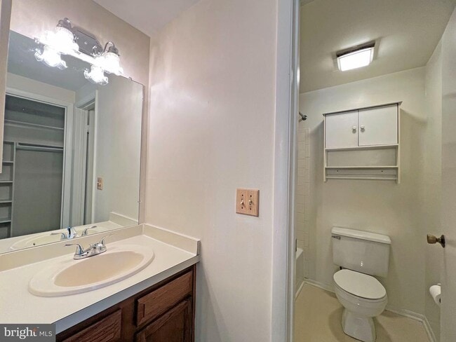 Building Photo - 18140 Chalet Dr