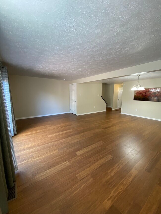 Open Dining & Living Room - 2519 Hawthorne Dr