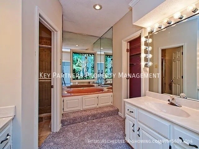 Building Photo - 14281 S Arapaho Dr
