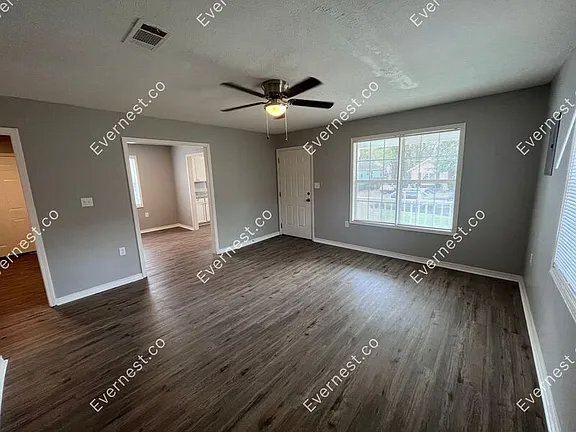 Building Photo - 320 McTyere Ave