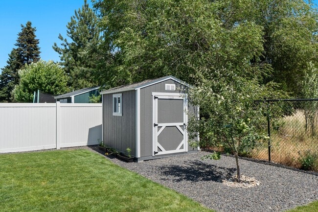 Building Photo - Spokane Valley Two-story - Available Now!