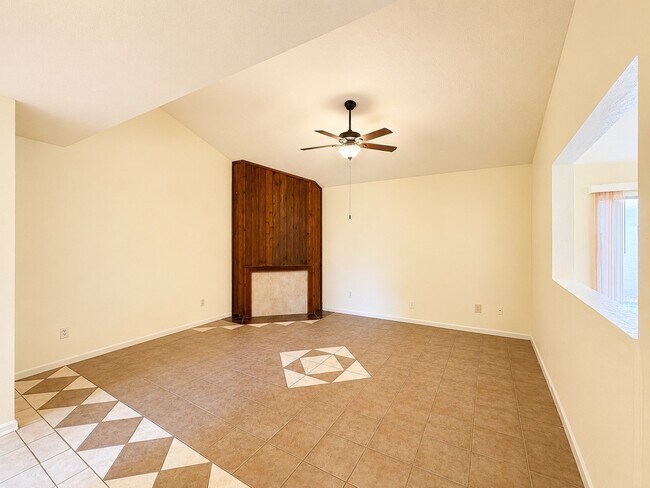 Building Photo - 12504 Autumn Leaf Ln