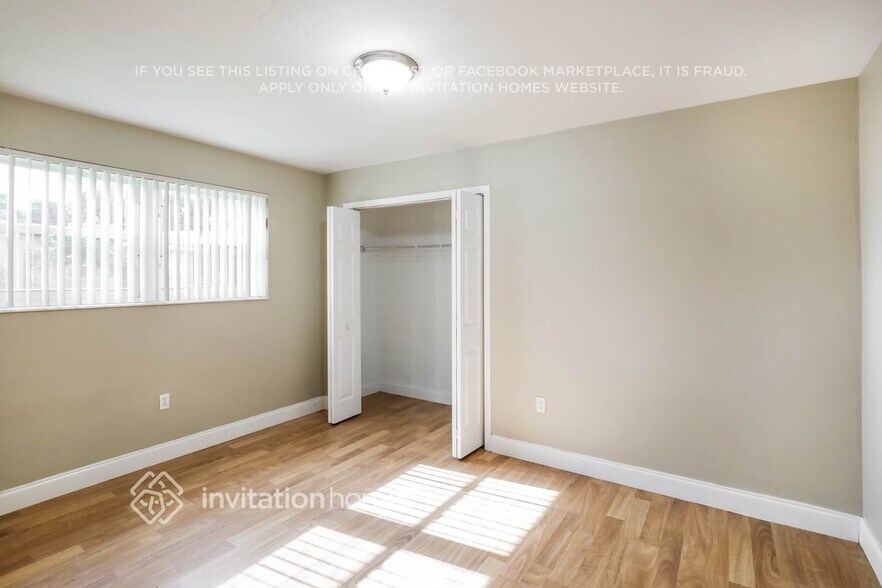 Building Photo - 8950 SW 53rd St