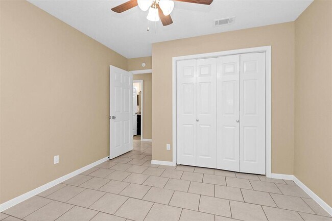 Building Photo - 9019 Driftstone Dr