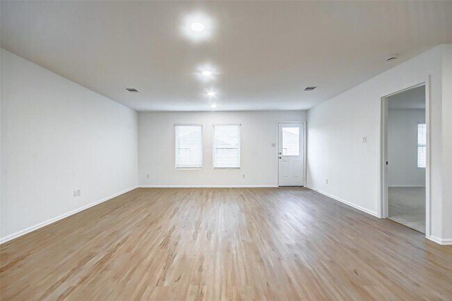 Building Photo - 9603 Fulvetta Briar Ct
