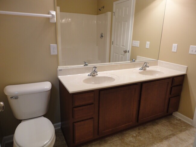 Building Photo - 4423 Pimlico Pl